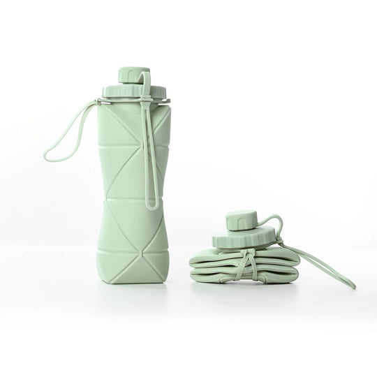 Foldable Water Bottle. Great for use during indoor clinical shifts or Outdoor Camping and Travel 600ML